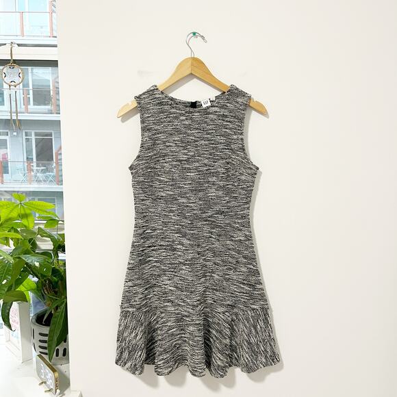 Gap Black & White Fit and Flare Boucle Knit Mini Dress Size 6 - Picture 1 of 7